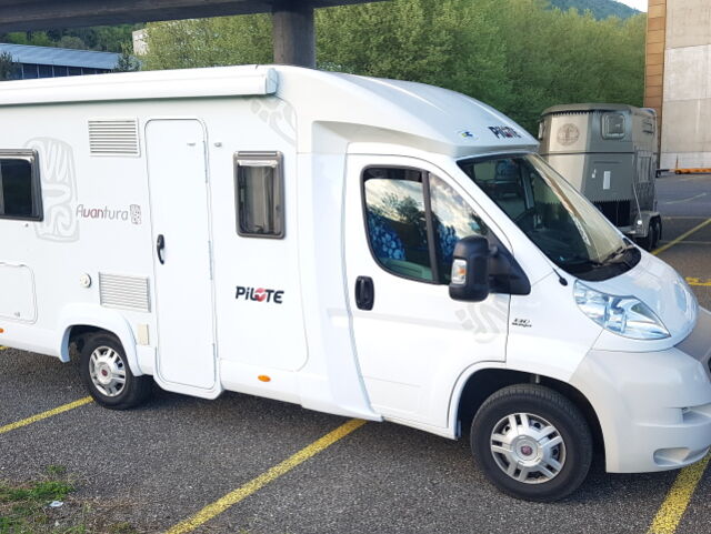 Meilleure offre du Marché du caravaning: Pilote Aventura P 640 TP, profilé, CHF 34'500.–, véhicules d'occasion